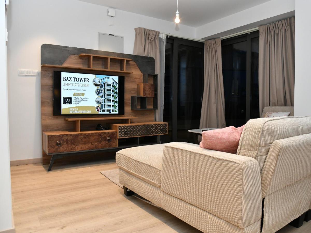 Baz Tower Aparthotel Nikosia Bagian luar foto