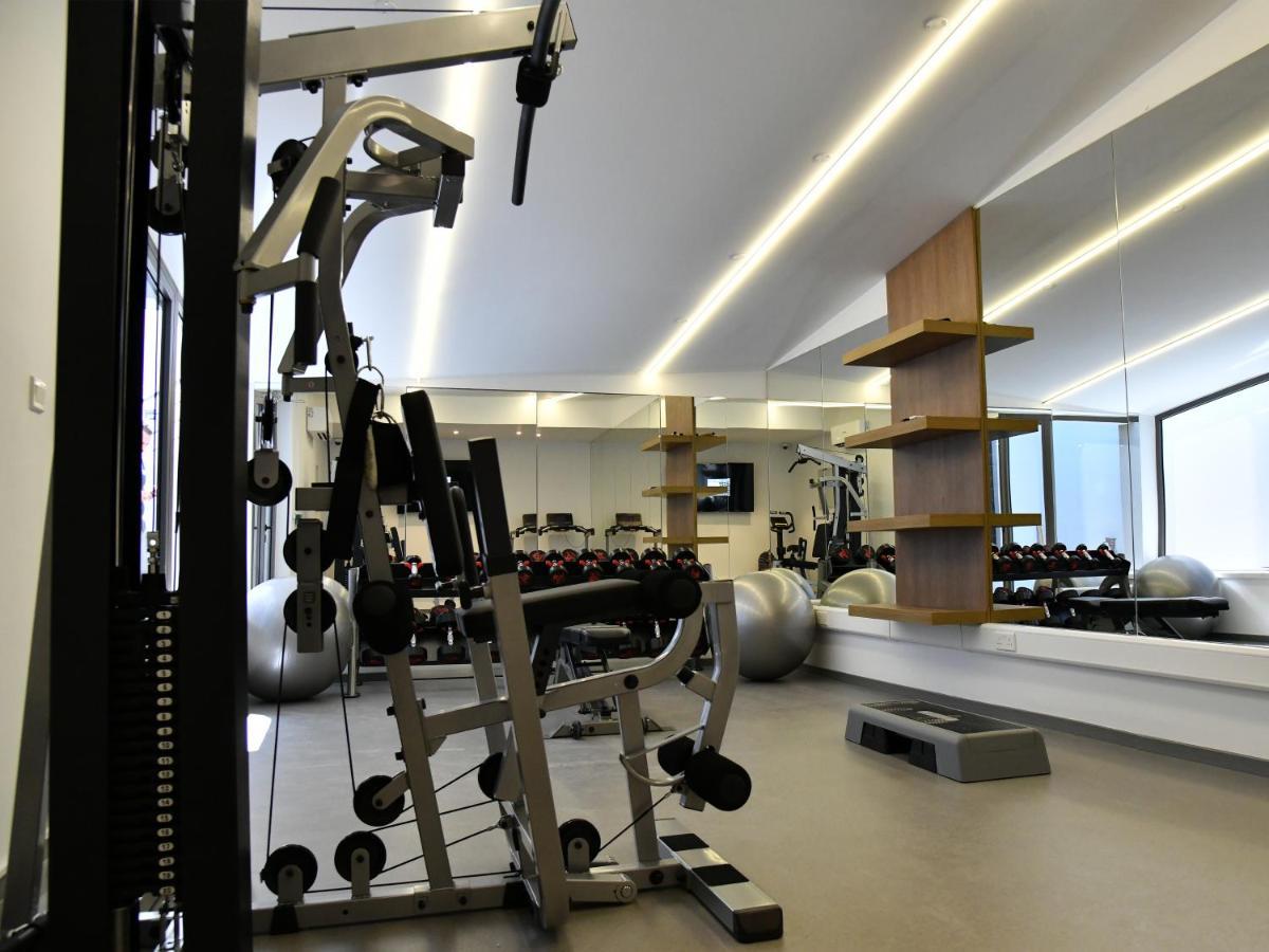 Baz Tower Aparthotel Nikosia Bagian luar foto